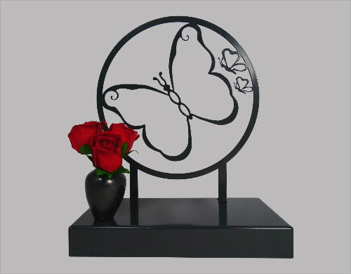 Vlinderurn van metaal